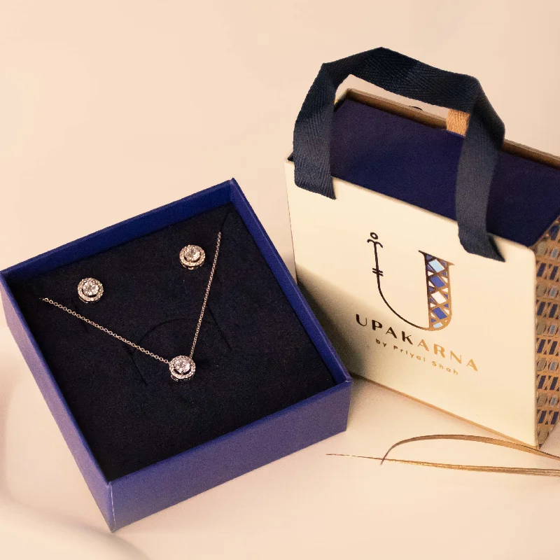 women's spiritual necklaces-Round Diamond Necklace Gift Set