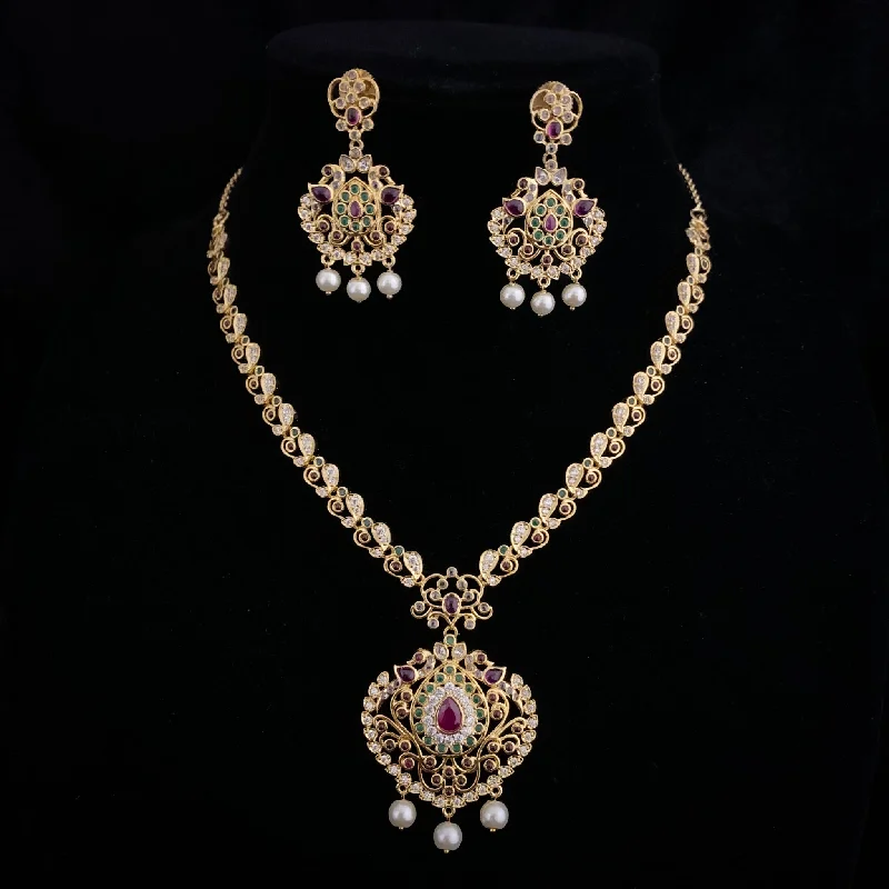 women's engraved gold necklaces-Elegant Zircon (CZ) Stone Necklace Set with uncut diamond stone work and Kempu stones