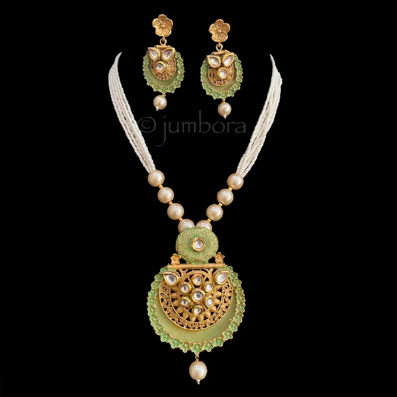 women's rose gold necklaces-Hand-painted Mint Green Kundan Pearl Necklace