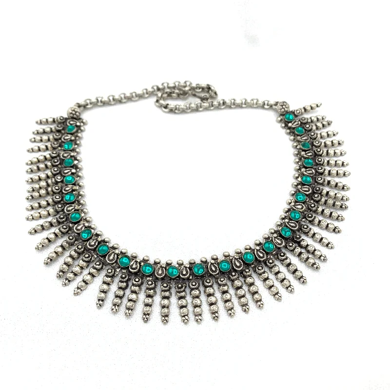 women's celestial necklaces-Fashionable Chic Oxidized silver Necklace with Green stones