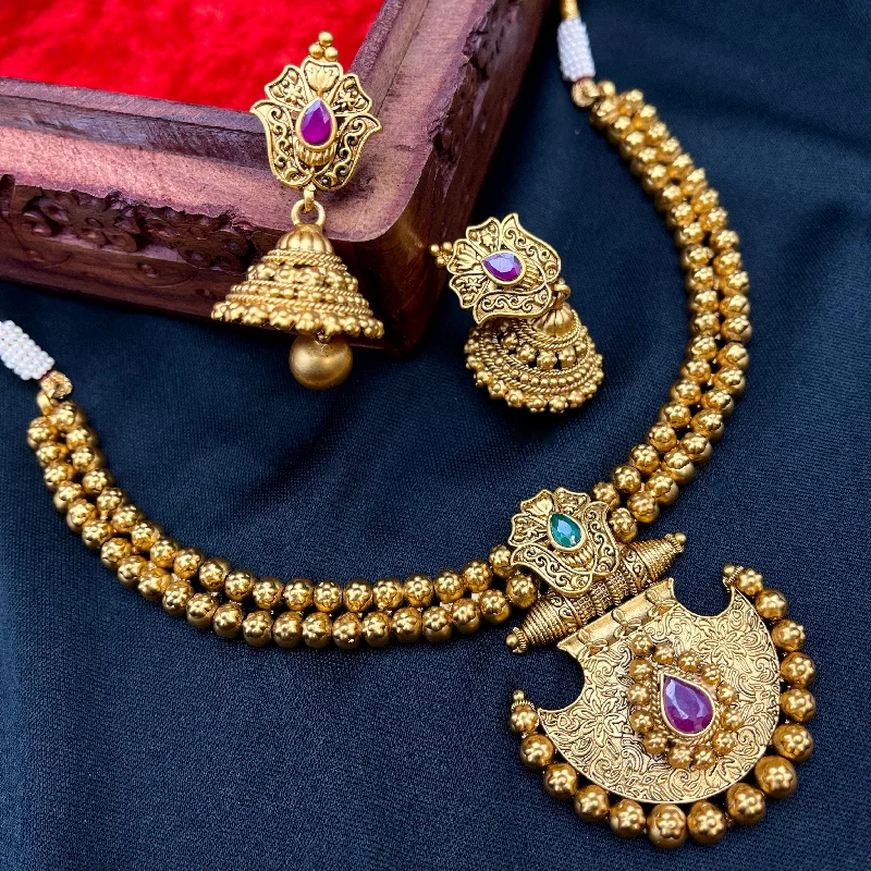 women's diamond pendant necklaces-Rajwadi Gold Alike Statement Antique Gold Necklace & Jhumka