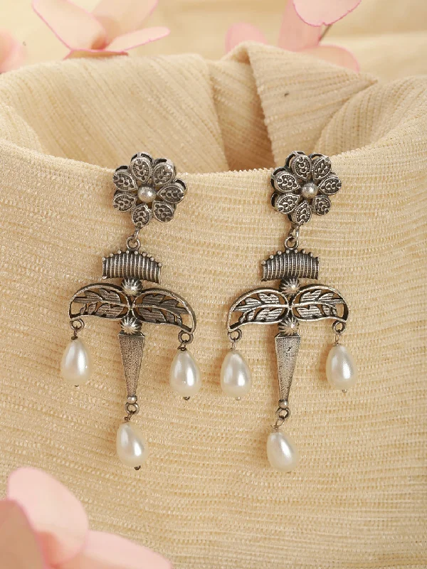 women's gold stud earrings-Silver Plated Floral Shaped Contemporary Pearl Drop Earrings