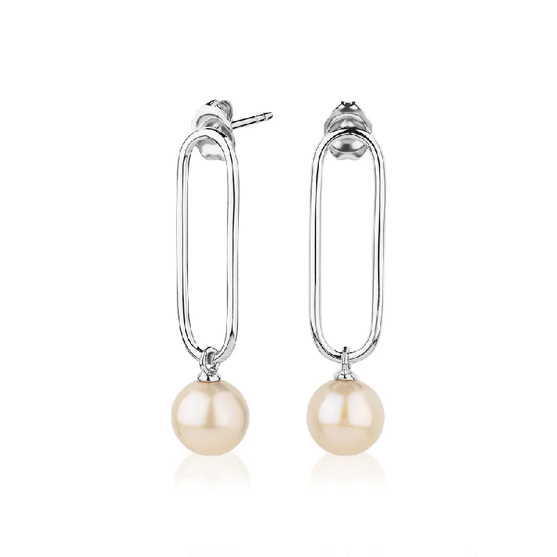 women's moonstone earrings-Cultured freshwater pearl drop earrings in sterling silver