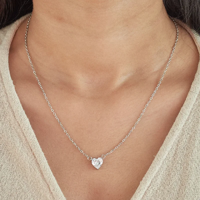 women's modern pendant necklaces-Diamond Heart Necklace