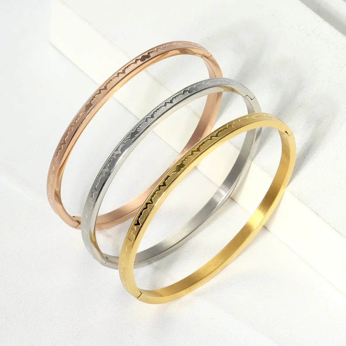 women's delicate bangles-Stainless Steel Ig Style Elegant Simple Style Geometric Letter Electrocardiogram Plating Carving Bangle