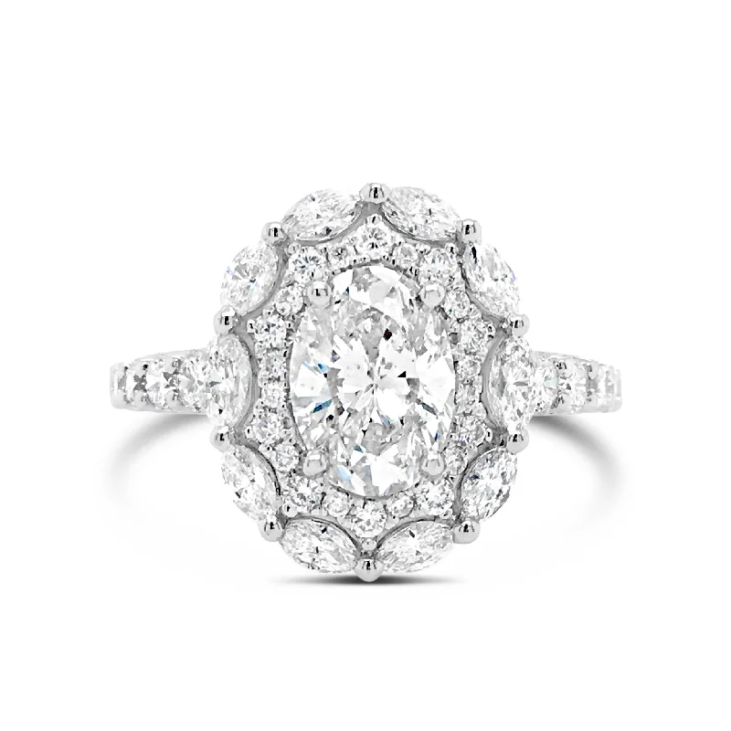 women's vintage-inspired engagement rings-Antique Diamond Engagement Ring