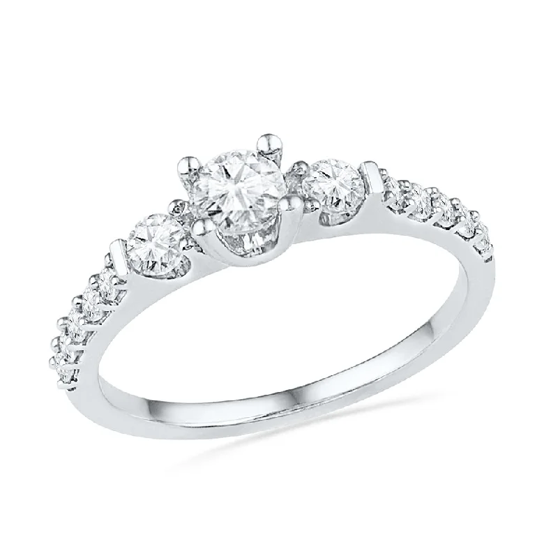 women's vintage-inspired engagement rings-Round Cut Three Stone Diamond Ring