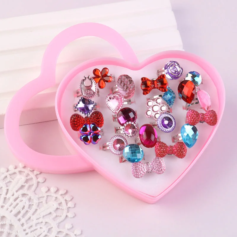 24-Piece Love Box (Hoop)