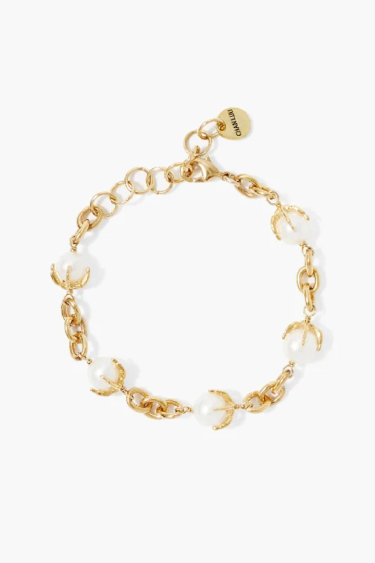 women's infinity bracelets-Lark Chain Bracelet White Pearl